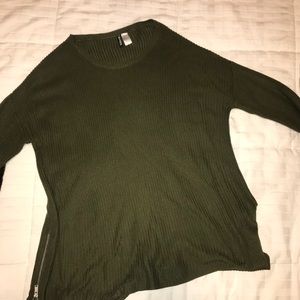 Oversized H&M green sweater